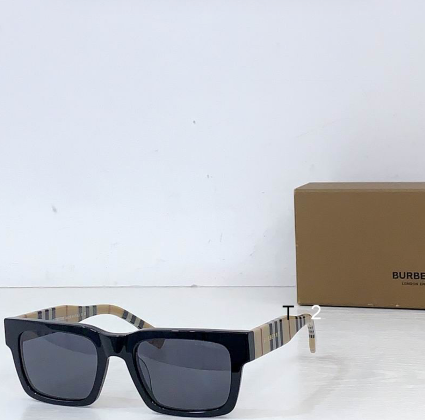 Burbry Glasses - Black Square Sunglasses Dark Lens Classic Check Arms