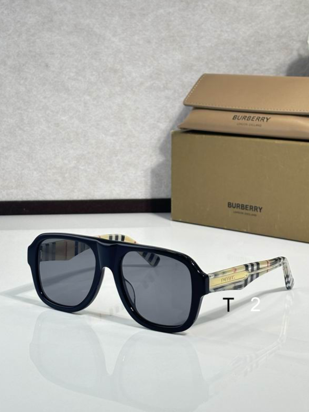 Burbry Glasses - Navy Pilot Sunglasses Check Transparent Arms
