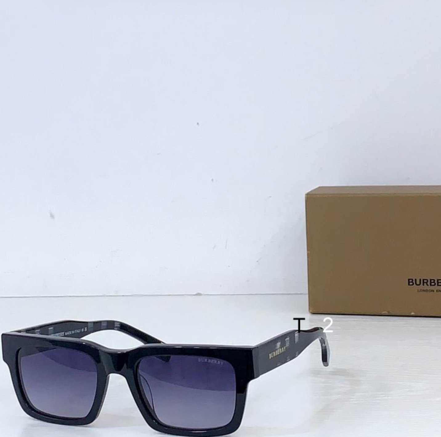Burbry Glasses - Black Square Sunglasses Gradient Blue Lens Check Arms