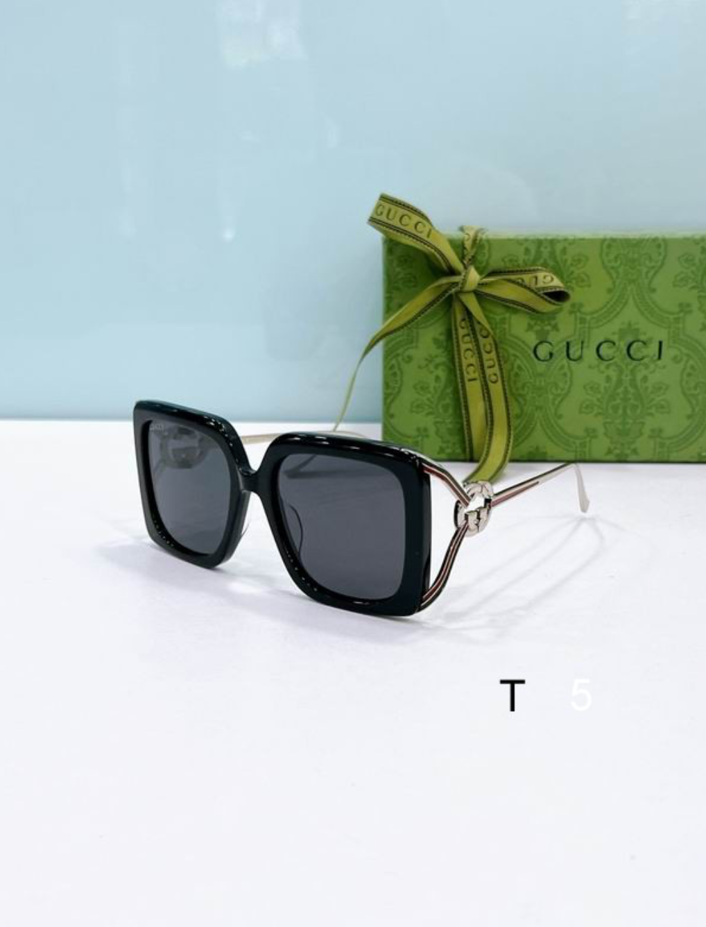 Gci Glasses - Black Oversized Square Silver Chain GG