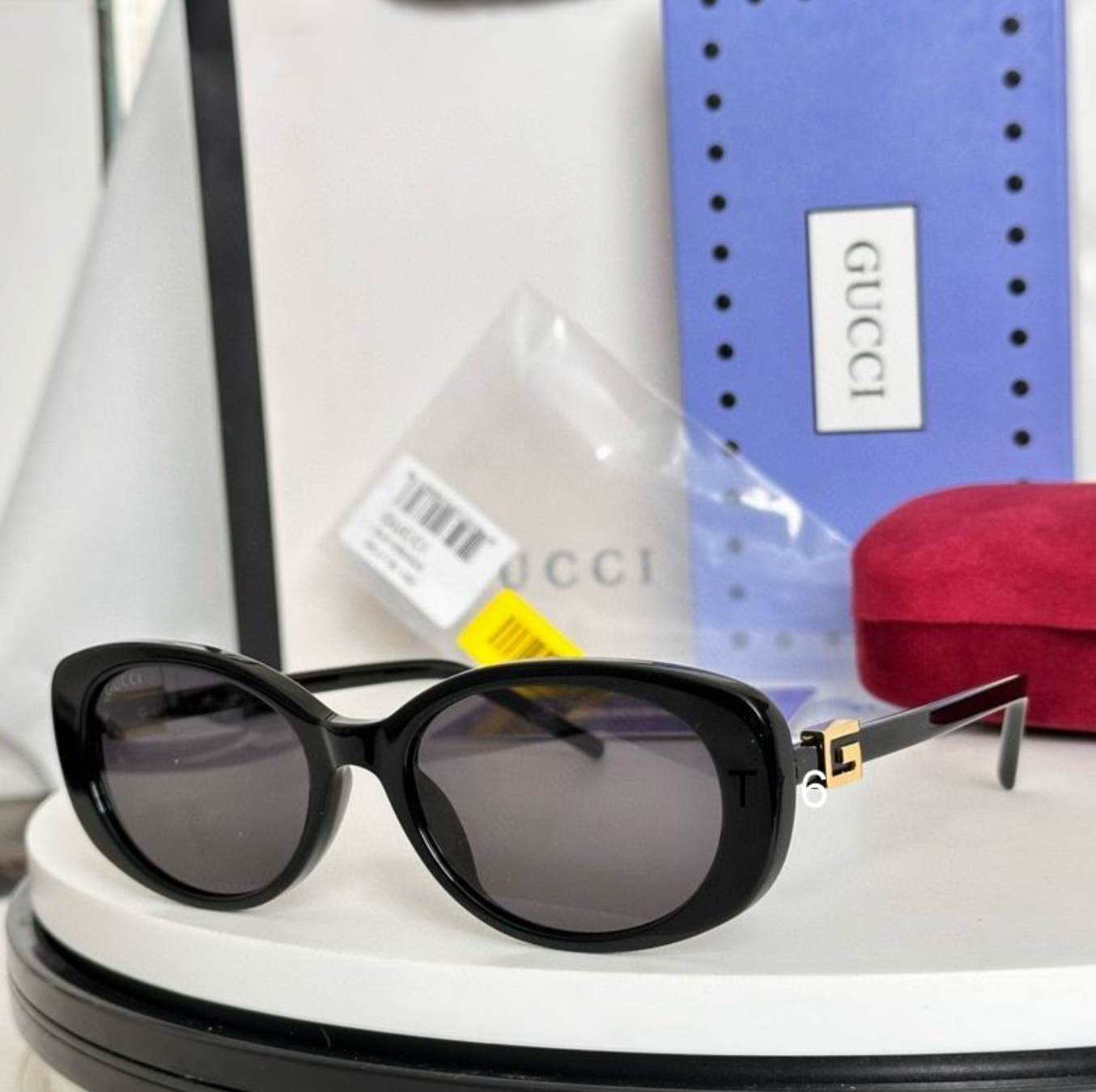 Gci Glasses - Black Oval Butterfly Gold G Logo