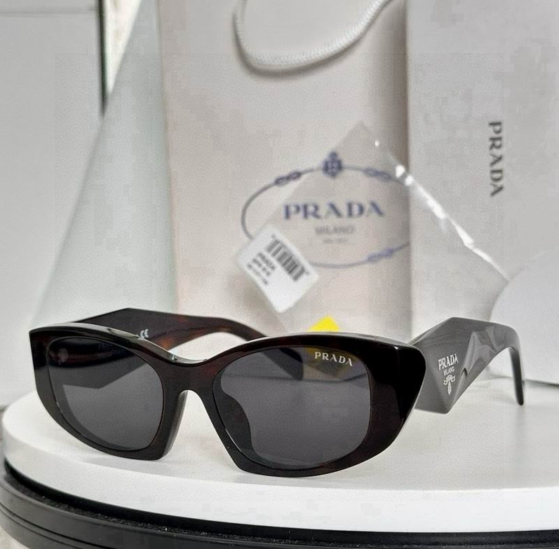 Prda Glasses - Tortoise Cat-Eye Dark Gray Milano Logo