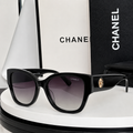Chnel Glass - Black Cat Eye Gold CC Coin Dark